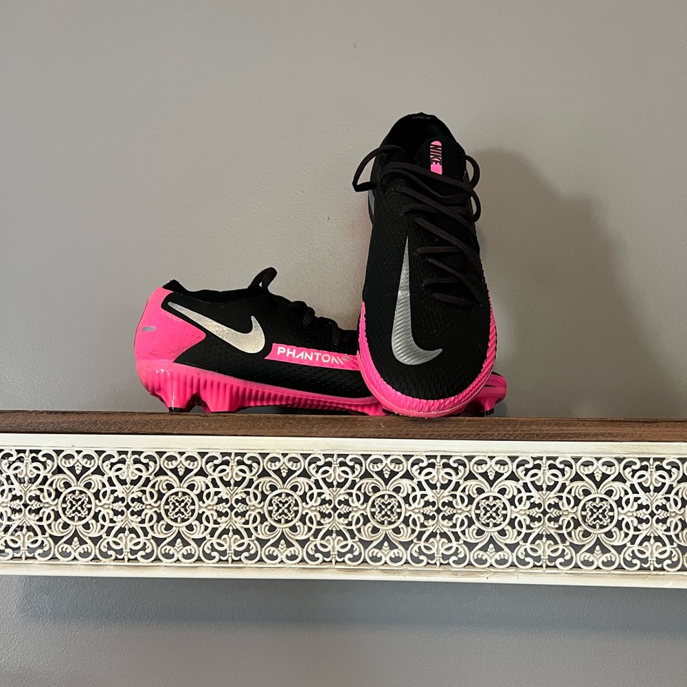 Nike Phantom GT Academy FG Soccer Cleats